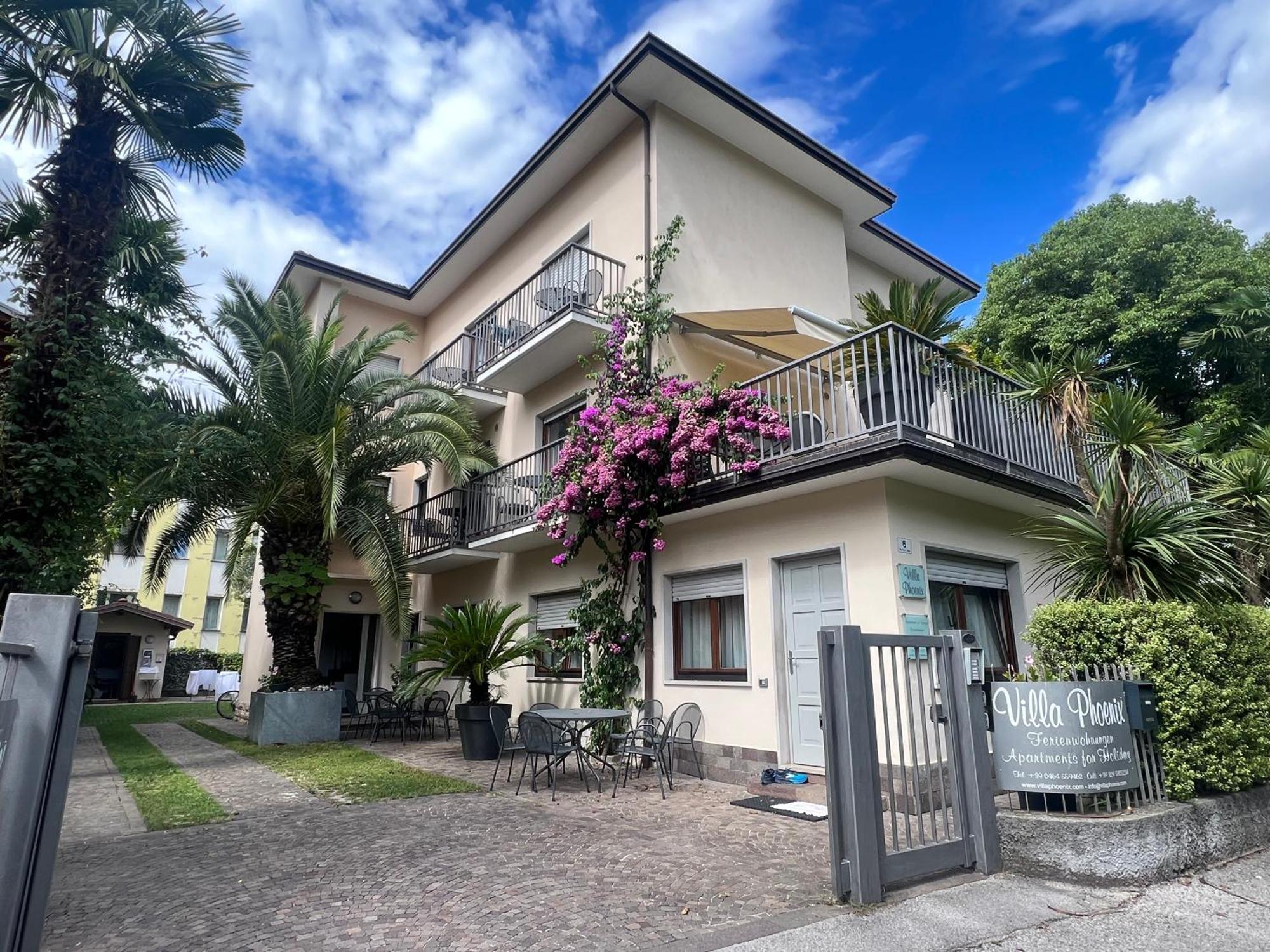 Villa Phoenix - Lake Apartments Riva del Garda Extérieur photo