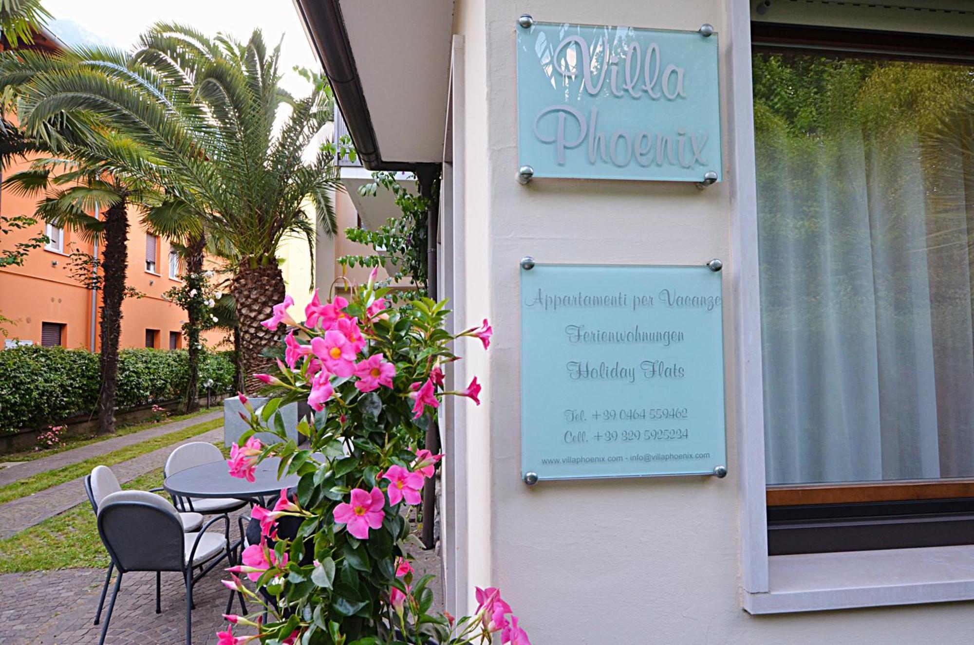 Villa Phoenix - Lake Apartments Riva del Garda Extérieur photo