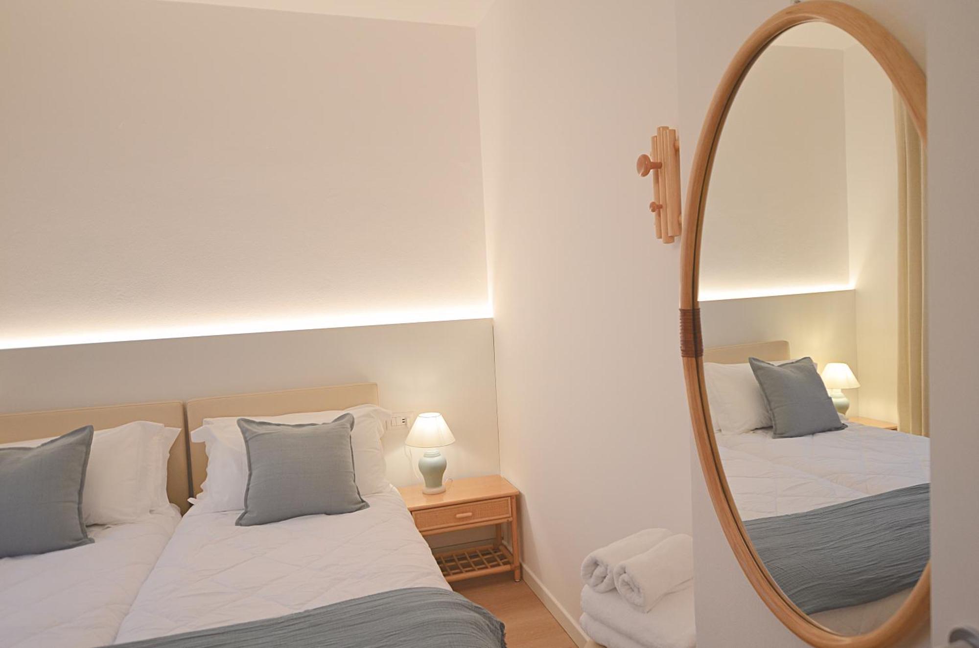 Villa Phoenix - Lake Apartments Riva del Garda Chambre photo